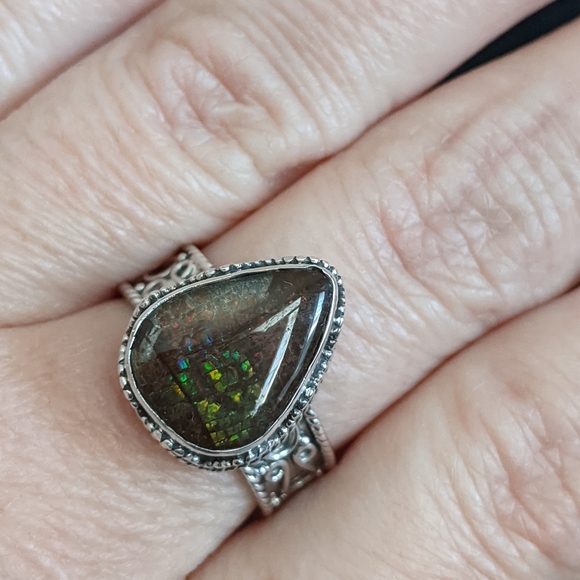 Ammolite .925 Silver, size 9 - Picture 11 of 14